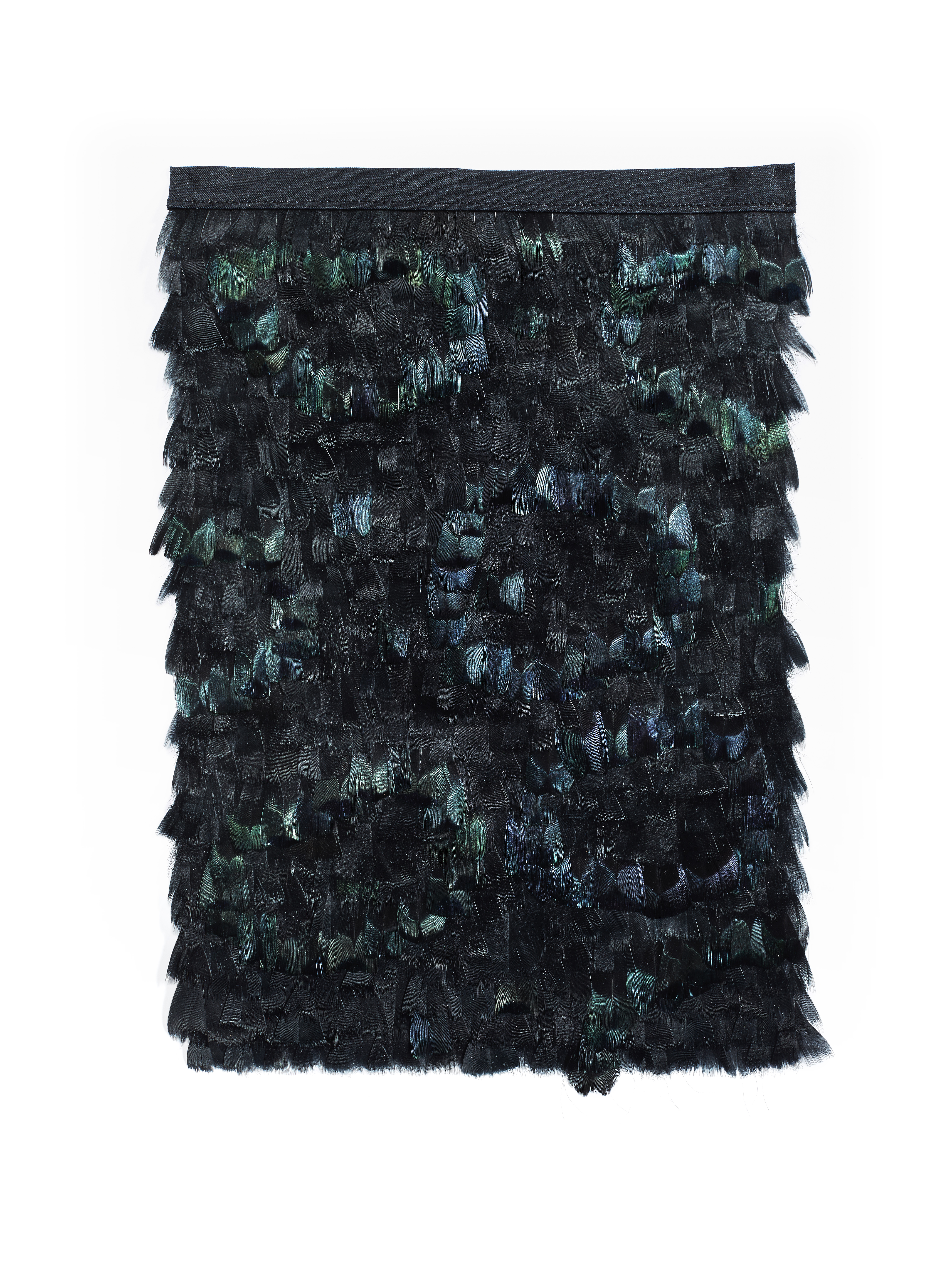 Echantillon plumasserie, Emerald Panther. Couleur : noir, vert Catégorie : animal