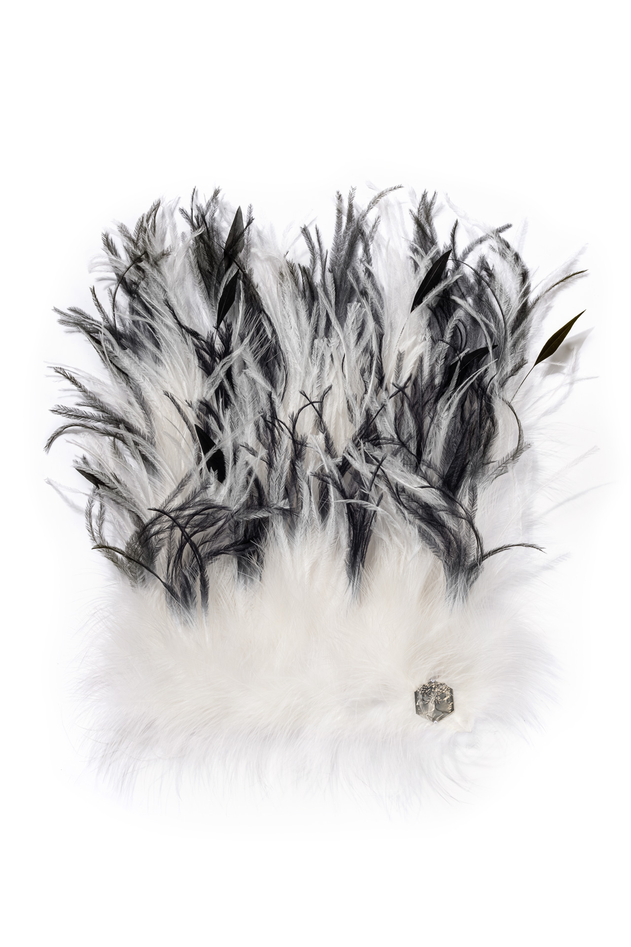 Echantillon plumasserie, Cruella. Couleur : Blanc, Noir Catégorie : Animal